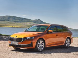 Skoda Octavia Combi (2024) test -