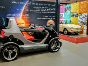 Waarom een koninklijke auto niet één, niet twee, maar drie kentekens heeft