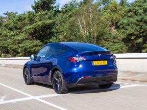 EV-prijsoorlog barst los: na Tesla's ook Ford Mustang Mach-E duizenden euro’s goedkoper