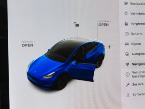 Knoppen? Weg ermee! 4 functies van de Tesla Model Y die je bedient met het touchscreen