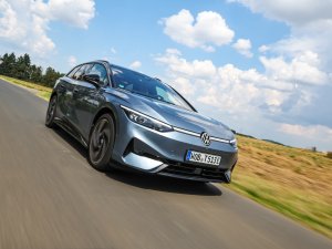 Test: BMW i5 Touring kan iets wat andere elektrische stationwagons niet kunnen