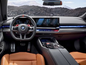 Test: BMW M5 (2024) heeft alles te danken aan zijn stekker