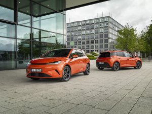 TEST - Is er iemand die deze goedkope plug-in hybride durft te kopen?