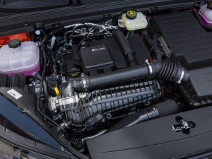 TEST - Is er iemand die deze goedkope plug-in hybride durft te kopen?