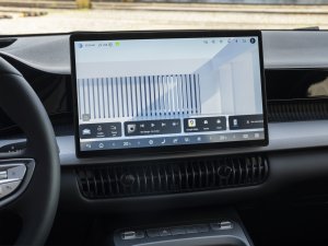 TEST - Is er iemand die deze goedkope plug-in hybride durft te kopen?