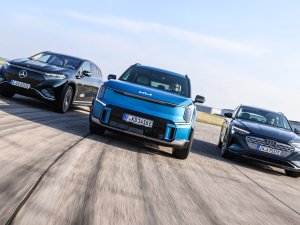 TEST: Laat de Duitse automerken deze 4 lessen van de Kia EV9 leren