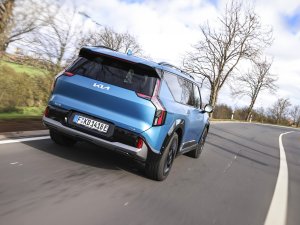 TEST: Laat de Duitse automerken deze 4 lessen van de Kia EV9 leren