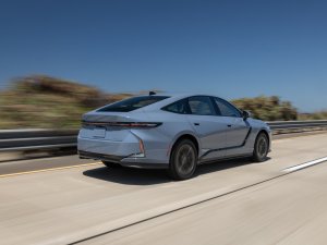 TEST - Lexus ES