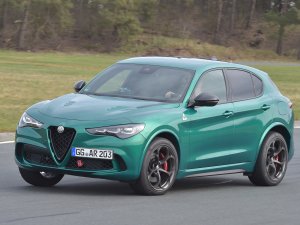 Test Mercedes-AMG GLC 63 vs. Alfa Romeo Stelvio: