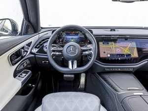 TEST: Waarom de peperdure Mercedes E-klasse zijn prijs waard is