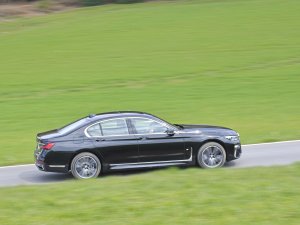 Test: 3 minpunten van nieuwe Mercedes S-klasse in vergelijking met 7-serie en Panamera