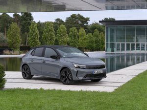 TEST Opel Corsa Electric (2023): waarom je je in een Opel Senator, Omega of Kapitän waant
