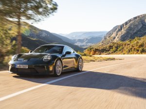 TEST Porsche 911 GT3 Touring: ideaal voor naar de bakker óf de Nürburgring