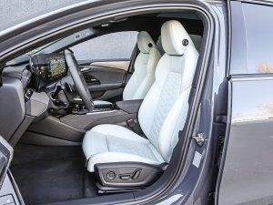 Test: tegen de BMW i5 Touring kan zelfs de Audi A6 E-Tron Avant niet op