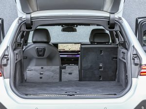Test: tegen de BMW i5 Touring kan zelfs de Audi A6 E-Tron Avant niet op