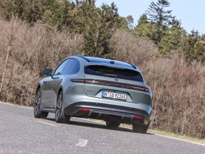 Test: zo gaat de Audi A6 e-tron de BMW i5 Touring te lijf
