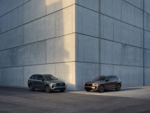 Volvo weigert stokoude XC60 met pensioen te sturen: als PHEV nu 200 km elektrisch