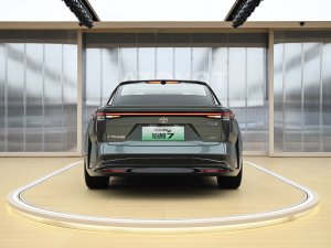 Nieuwe elektrische Toyota is ruim 5 meter lang en kost nog geen 20.000 euro