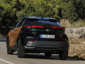 Waarom de Toyota C-HR plotseling duizenden euro’s goedkoper is