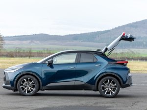 TEST: 3 redenen om twee keer na te denken over de Toyota C-HR