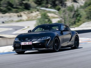 Laatste kans om deze (nog) veel snellere super Toyota te kopen