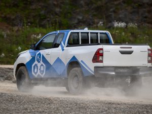 Rijden met de duurste Toyota Hilux ter wereld