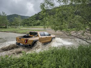TEST: nieuwe Toyota Hilux is in alles beter geworden, maar één hardnekkig probleem blijft