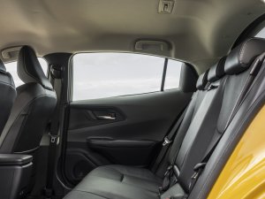Toyota Prius terugroepactie 2024: gordel om, achterpassagiers!