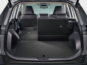 Tweedehands hybrides: Toyota RAV4 vs. Honda CR-V - ga je voor de mooiste of de ruimste?