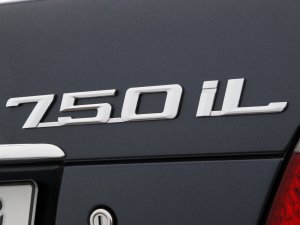 Vakantieauto van je dromen - BMW 750iL (E38)