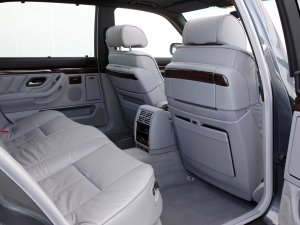 Vakantieauto van je dromen - BMW 750iL (E38)