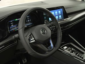 Waarom de Volkswagen Golf R 20 Years een auto voor aanstellers is