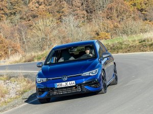 Mijn autojaar 2025: de zoektocht naar de perfecte hot hatch