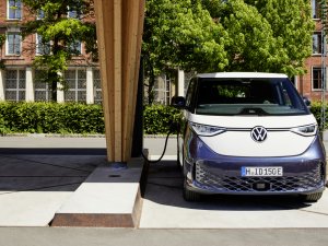 Waarom je met je elektrische bedrijfswagen nooit lang hoeft te zoeken naar een laadpaal