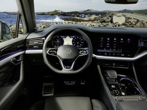 TEST Volkswagen Touareg - Hoe een lompe suv is opgegroeid tot een stijlvolle plug-in hybride