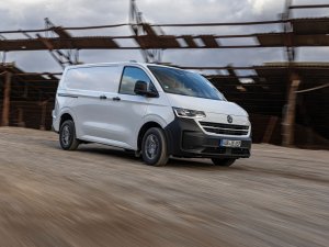 Review Volkswagen Transporter (2025): kan hij de Transit Custom inhalen?