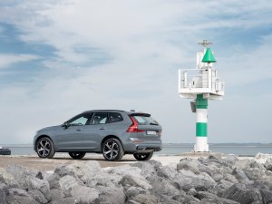 Volvo V60 of XC60: welke is de betere plug-in hybride auto?