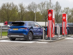 De populairste auto van Nederland is plotseling spotgoedkoop