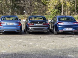 BMW 320i, Volvo S60 en Opel Insignia getest: waarom jij geen suv wilt