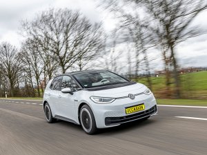 TEST tweedehands Volkswagen ID.3 vs. Hyundai Ioniq 5: verstandige tussendoortjes of beter laten staan?