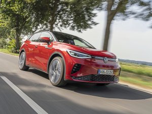 'Sombere toekomst elektrische auto' - Duitse autofabrikanten in paniek