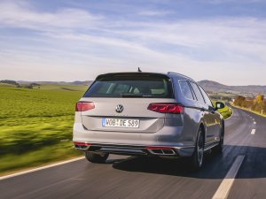 TEST tweedehands Volkswagen Passat Variant en Volvo V60: het is maar wat je premium noemt