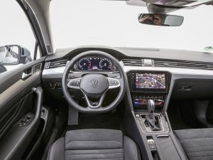 TEST tweedehands Volkswagen Passat Variant en Volvo V60: het is maar wat je premium noemt