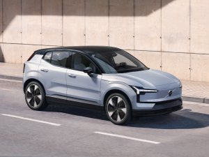 Kia EV3 is op alle fronten goedkoper dan Volvo EX30, maar er is een addertje onder het gras