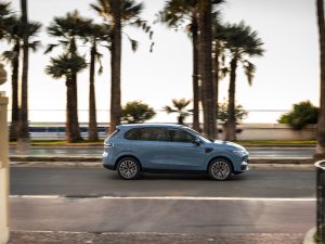 TEST: Deze nieuweling daagt de Kia EV3 en de Skoda Elroq uit, maar is véél goedkoper