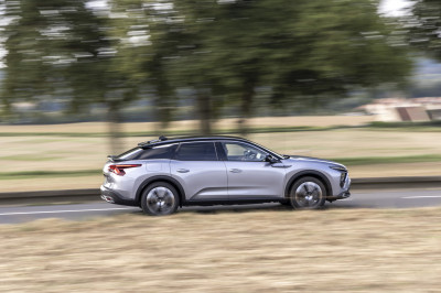 TEST: Citroën C5 X Plug-in Hybrid 180 geeft 50 pk extra en geld toe