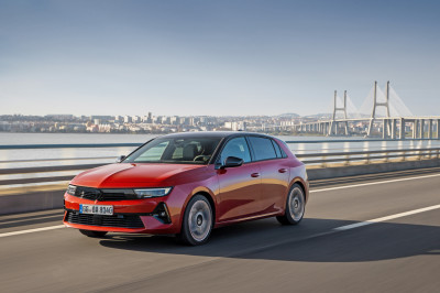Eerste review nieuwe Opel Astra (2022) - Is dit écht een Duitse auto?