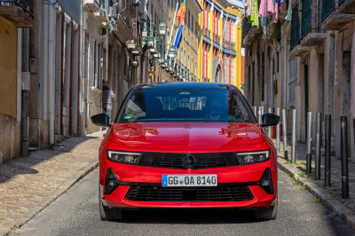 Eerste review nieuwe Opel Astra (2022) - Is dit écht een Duitse auto?