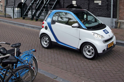 Nederlanders moeten niets hebben van autodelen: gebruik deelauto is laag en blijft laag