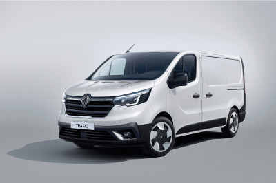 Bijna niemand in Nederland wil deze bus nog, toch geeft Renault ‘m een flinke opknapbeurt